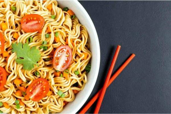 طرز تهیه نودل کره‌ای فوری با طعم اصیل