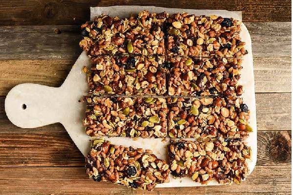 طرز تهیه پروتئین بار خانگی با مواد سالم