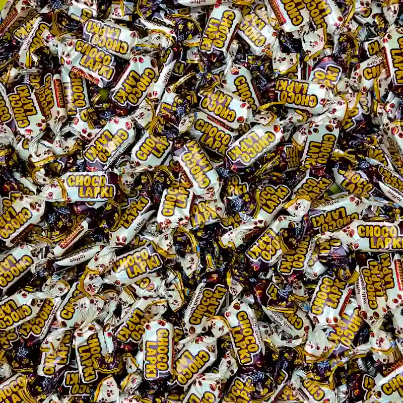 شکلات فله ای چوکو لوپکی روشن شکلات فله ای چوکو لوپکی روشن