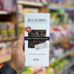 شکلات تخته ای با طعم کرنبری و توت فرنگی و پسته بوچرون 100 گرمی | Bucheron