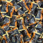 شکلات فله‌ای با تکه های فندق ای‌بی‌کی