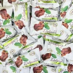 ویفر فله‌ای با کرم فندق آکوند