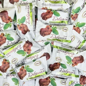 ویفر فله‌ای با کرم فندق آکوند