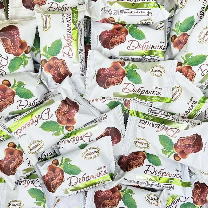 ویفر فله_ای با کرم فندق آکوند ویفر فلهای با کرم فندق آکوند